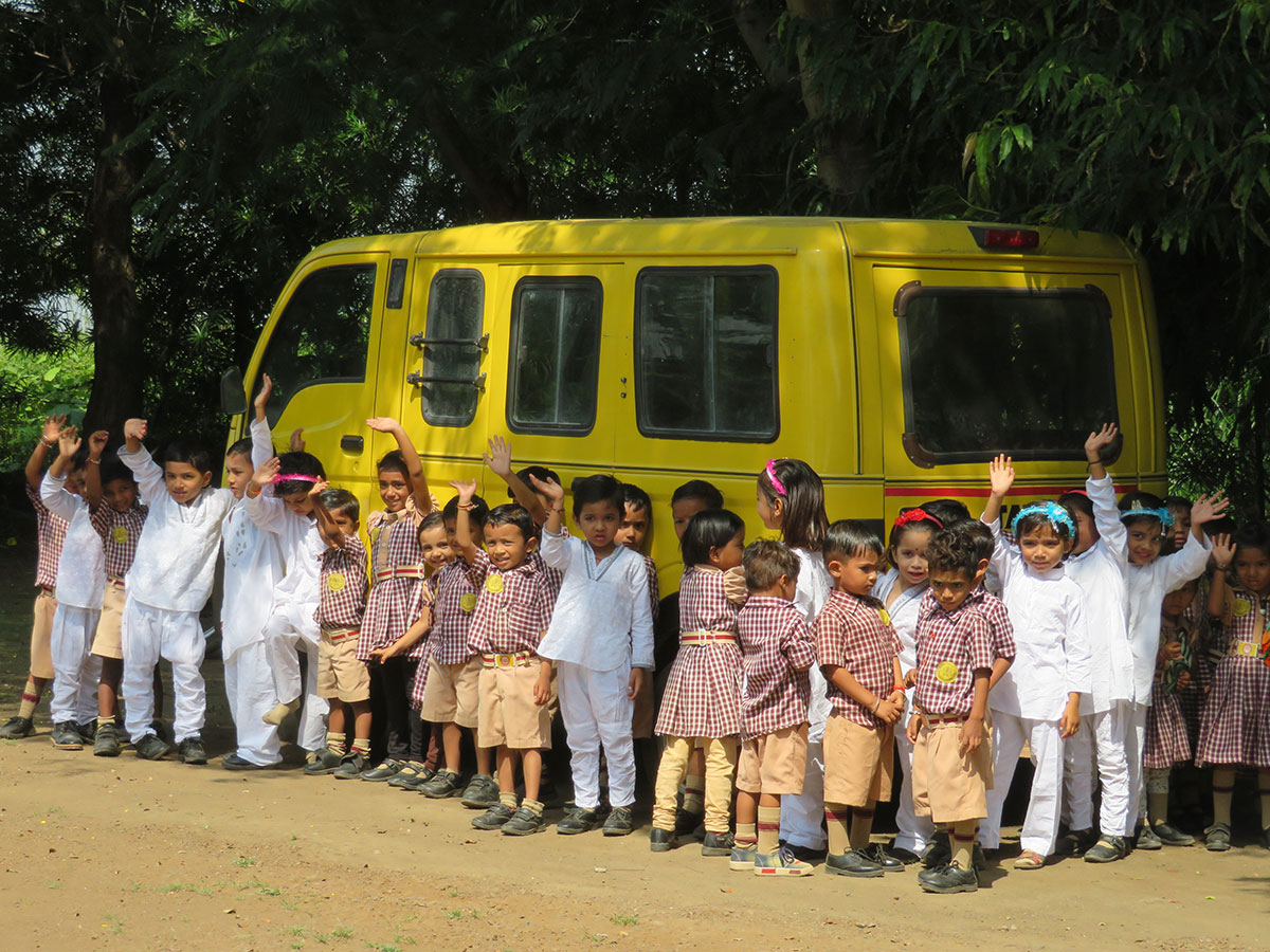 Hilfe für Grundschüler - Kinder in Indien